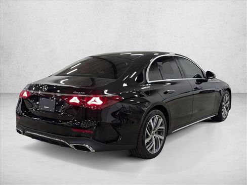 Used 2026 Mercedes-Benz E 350 4MATIC Sedan image 2