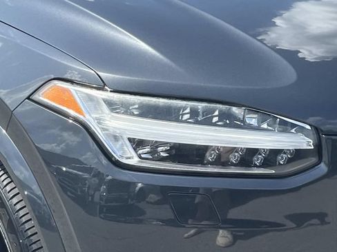 Used 2016 Volvo XC90 T6 Momentum w/ Momentum Plus Package AWD/4WD image 9