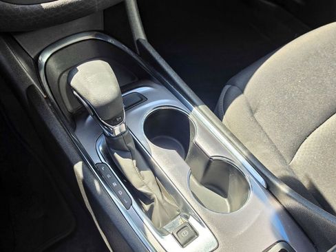 Used 2023 Chevrolet Malibu LT FWD image 23