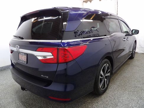 Used 2018 Honda Odyssey Elite image 6