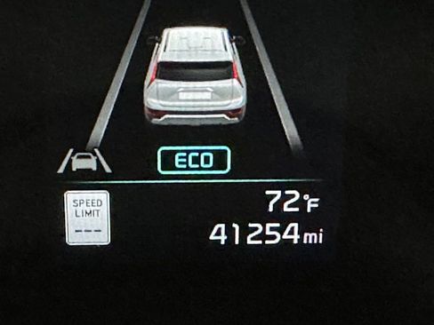 Used 2023 Kia Niro EX Touring image 19