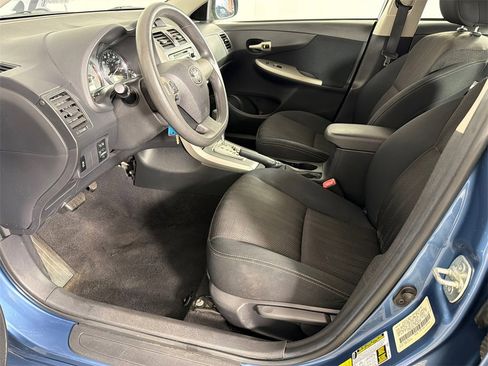 Used 2013 Toyota Corolla S image 9