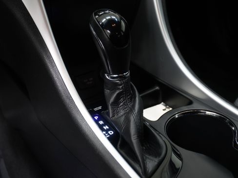 Used 2011 Hyundai Sonata SE image 16