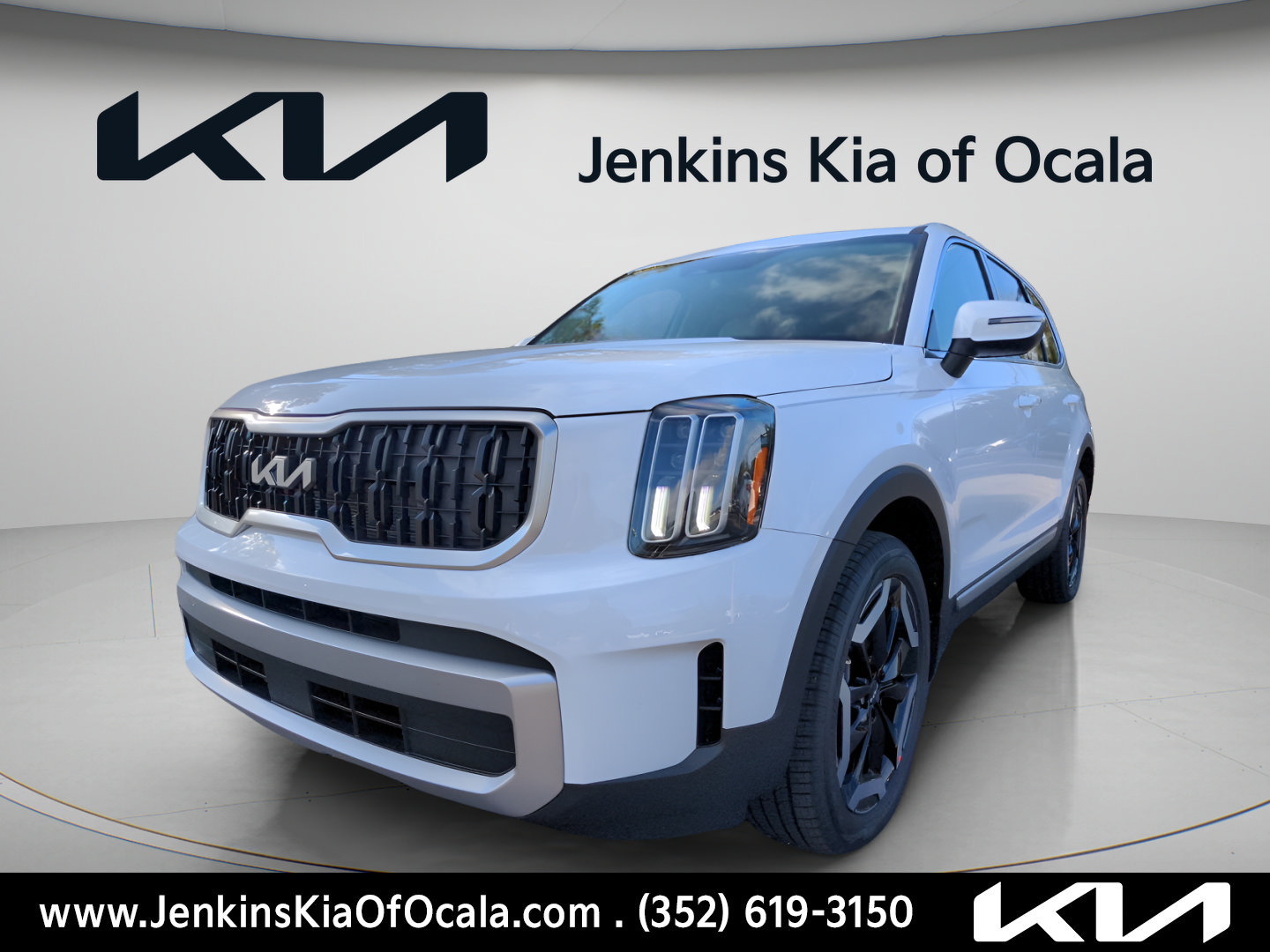 Certified 2023 Kia Telluride EX w/ EX Captain's Chair Package FWD image 8