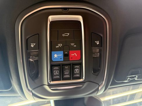 New 2026 Jeep Grand Cherokee L Limited AWD/4WD image 30
