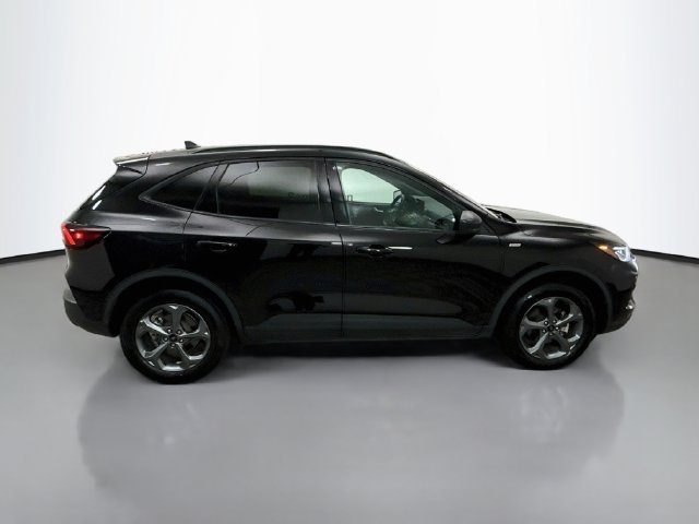 Used 2025 Ford Escape ST-Line AWD/4WD image 8