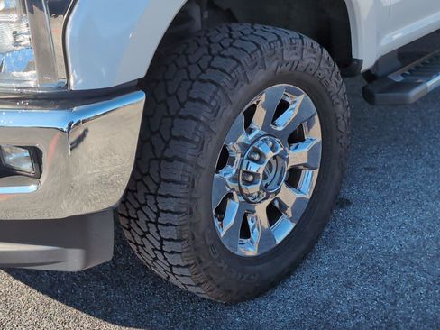 Used 2018 Ford F250 Lariat image 11