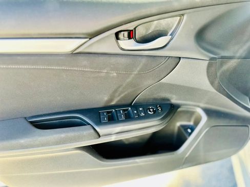 Used 2020 Honda Civic EX image 7
