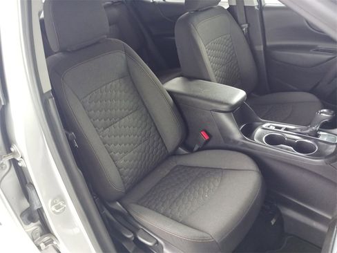 Used 2020 Chevrolet Equinox LT image 27