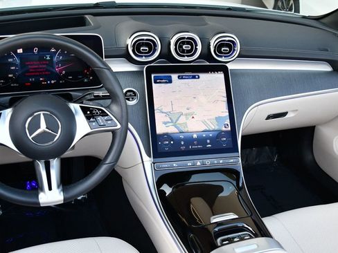 Used 2024 Mercedes-Benz CLE 300 4MATIC Cabriolet w/ Driver Assistance Package image 58
