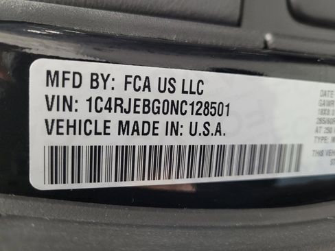 Used 2022 Jeep Grand Cherokee Limited image 33