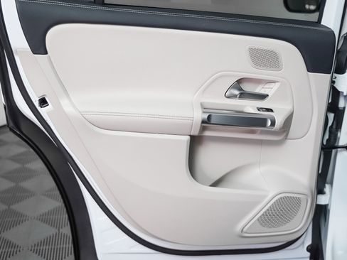 Certified 2026 Mercedes-Benz GLB 250 image 24