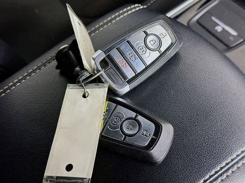 Used 2019 Ford Edge ST w/ Convenience Package image 22