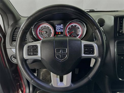 Used 2017 Dodge Grand Caravan GT image 14