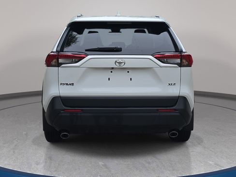 Used 2025 Toyota RAV4 XLE w/ Convenience Package FWD image 6