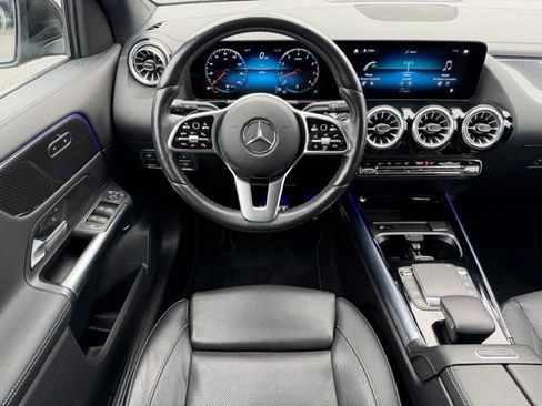 Used 2022 Mercedes-Benz GLA 250 4MATIC image 11