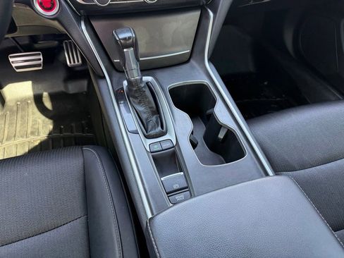 Used 2018 Honda Accord Sport image 16