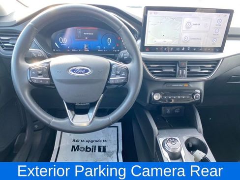 Used 2023 Ford Escape Platinum image 7