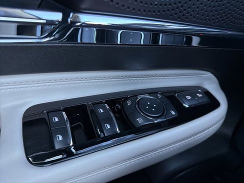 New 2026 Lincoln Corsair Premiere image 17