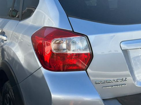 Used 2015 Subaru Crosstrek 2.0i Premium w/ Moonroof Package AWD/4WD image 14