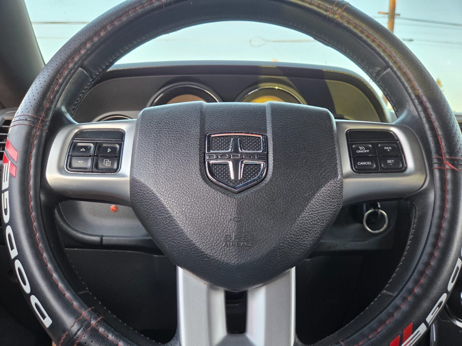 Used 2012 Dodge Challenger SXT RWD image 12