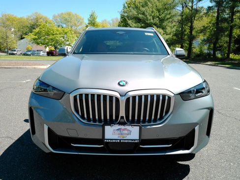 Used 2024 BMW X5 xDrive40i AWD/4WD image 3
