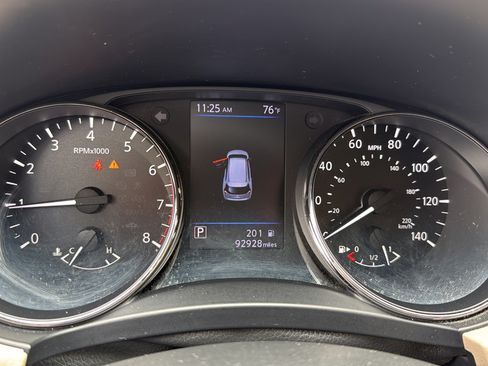 Used 2018 Nissan Rogue SL w/ Premium Package AWD/4WD image 21