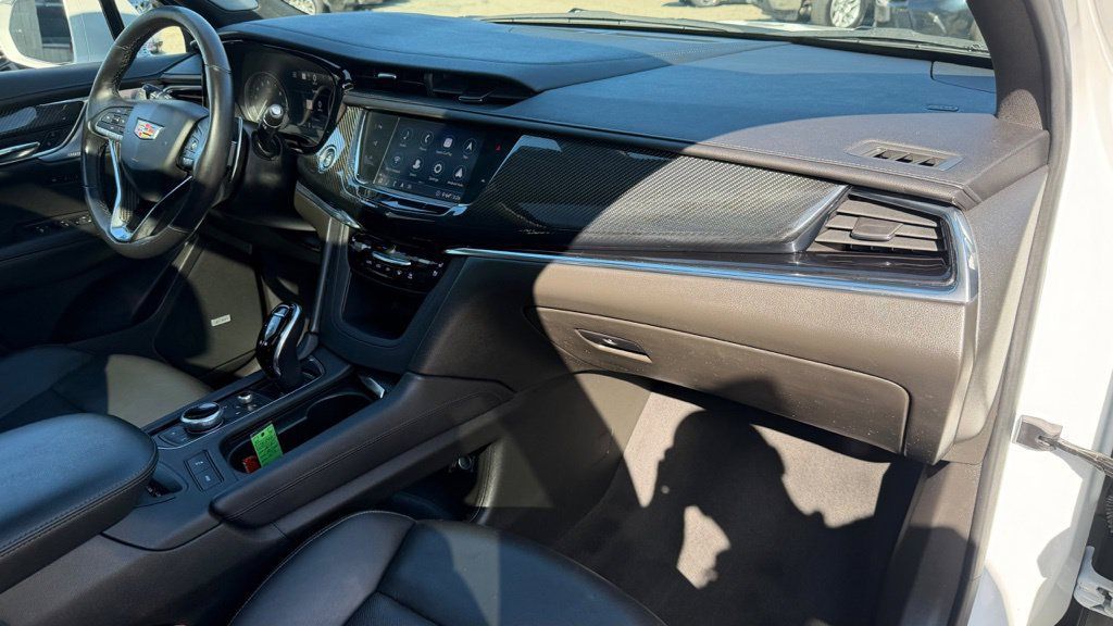 Used 2020 Cadillac XT6 Sport AWD/4WD image 21