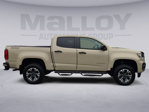 Used 2021 Chevrolet Colorado Z71 w/ Safety Package AWD/4WD image 6