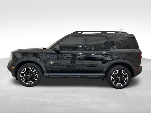 Used 2023 Ford Bronco Sport Outer Banks w/ Tech Package AWD/4WD image 2