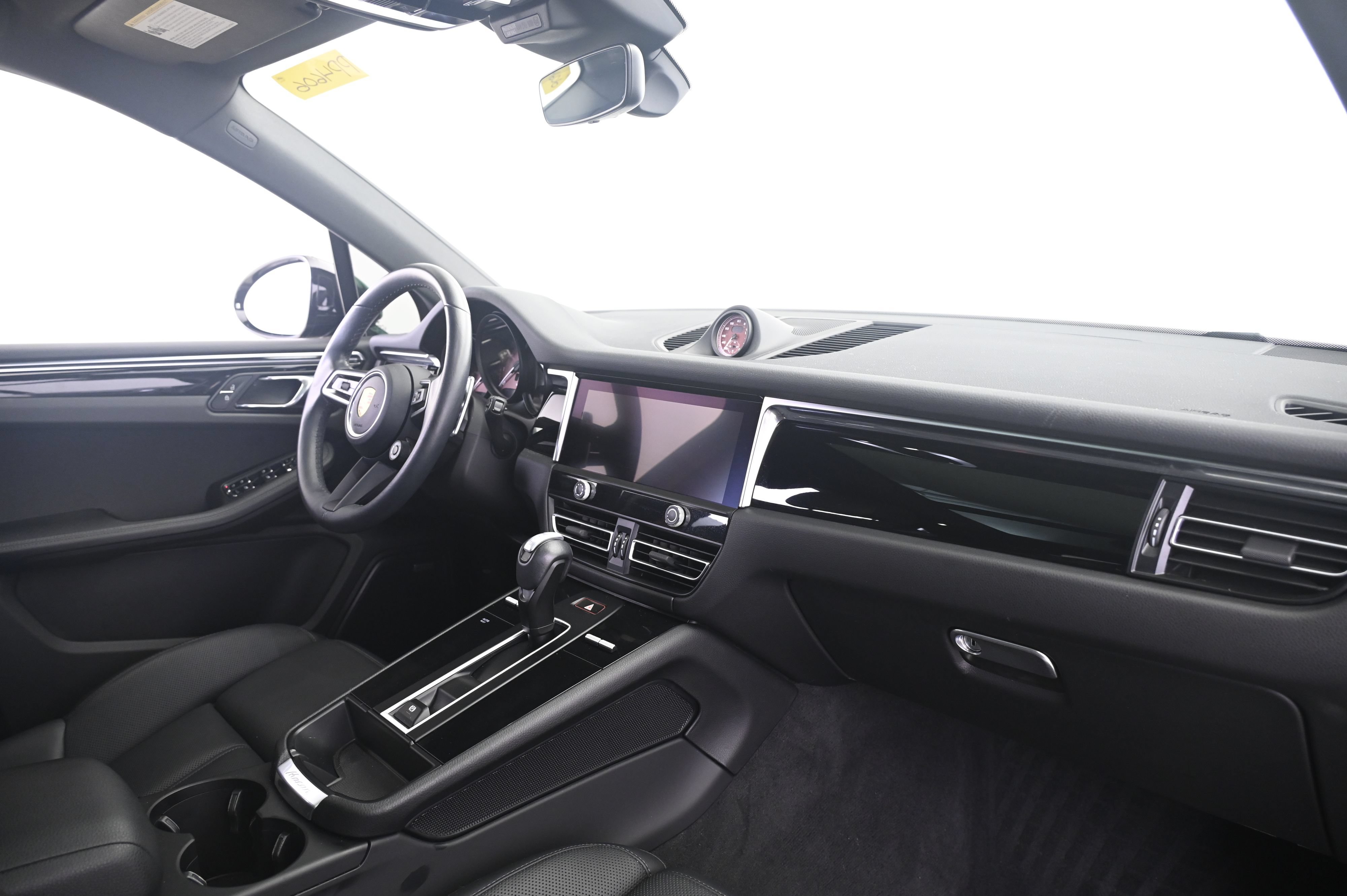 Certified 2023 Porsche Macan S AWD/4WD image 22