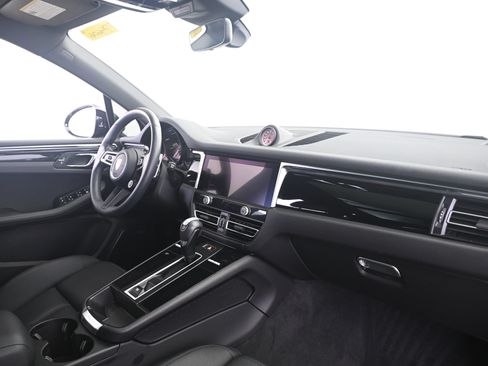 Used 2023 Porsche Macan S AWD/4WD image 22