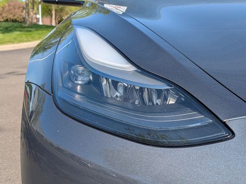 Used 2022 Tesla Model 3 Performance AWD/4WD image 16
