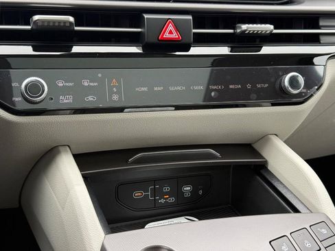 New 2026 Kia Sportage SX Prestige AWD/4WD image 15