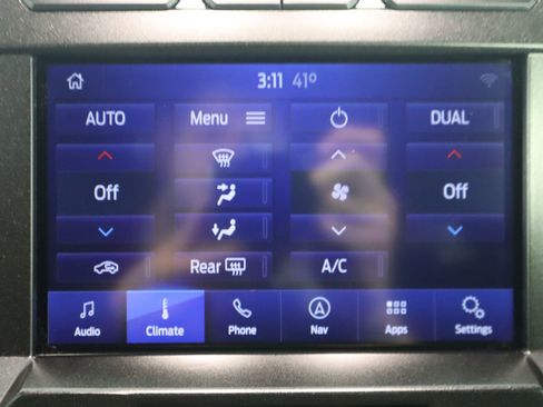 Used 2020 Ford F150 Lariat w/ Equipment Group 502A Luxury AWD/4WD image 41