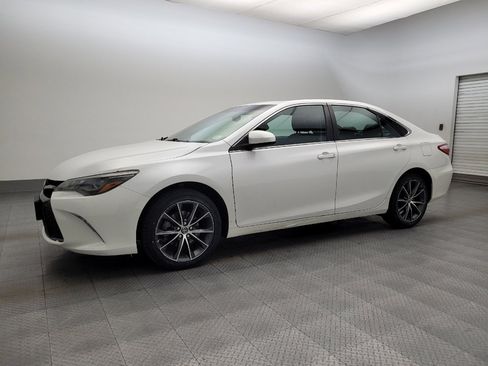 Used 2016 Toyota Camry XSE image 2