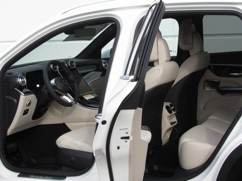 New 2026 Mercedes-Benz GLC 300 4MATIC image 13