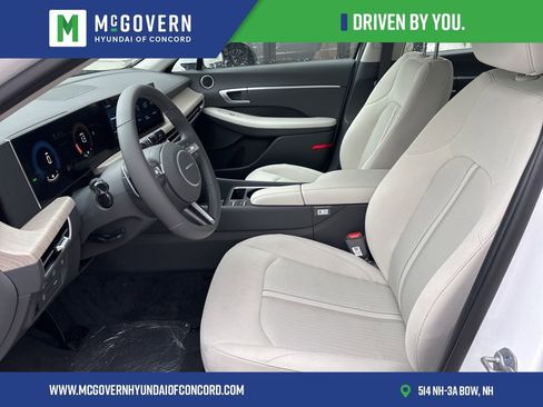 New 2025 Hyundai Sonata SEL FWD image 9