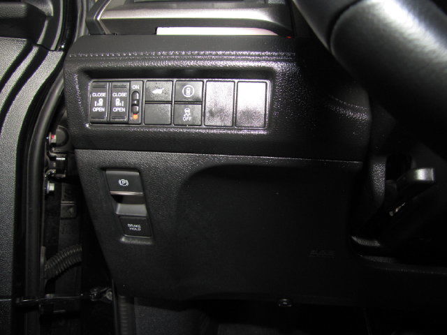 Certified 2024 Honda Odyssey Sport image 32