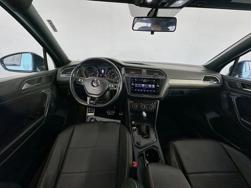 Used 2021 Volkswagen Tiguan SE R-Line image 22
