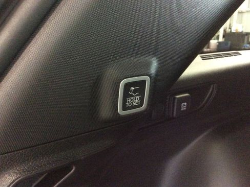 New 2025 Jeep Grand Cherokee Limited w/ Black Appearance Package image 6