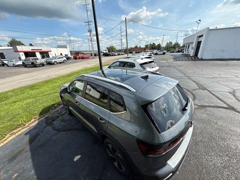 New 2026 Volkswagen Taos SE AWD/4WD image 13