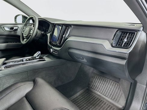 Used 2024 Volvo XC60 T8 Ultimate w/ Protection Package Premier image 31