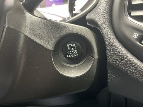 Used 2019 Jeep Compass Latitude w/ Cold Weather Group image 19