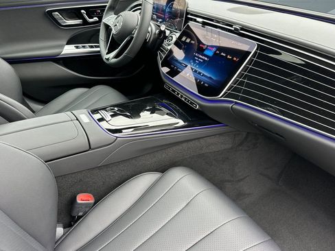 Used 2026 Mercedes-Benz E 350 4MATIC Sedan image 27