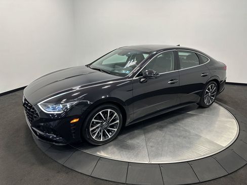 Certified 2023 Hyundai Sonata Limited w/ Cargo Package FWD image 4