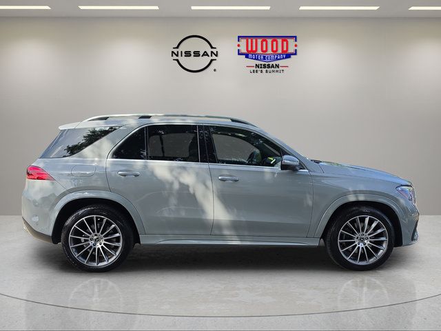 Used 2025 Mercedes-Benz GLE 450e 4MATIC image 2