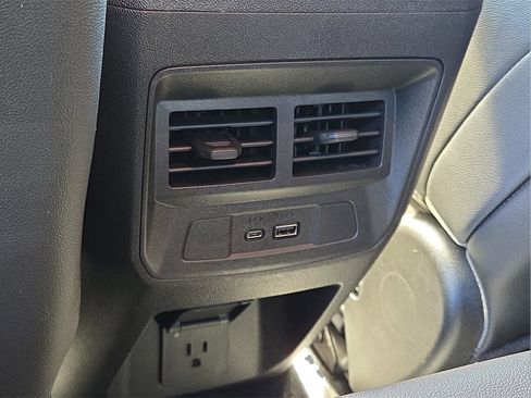 Used 2025 Chevrolet Colorado ZR2 w/ Technology Package image 14