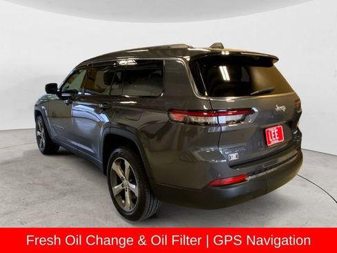 Used 2022 Jeep Grand Cherokee L Limited w/ Luxury Tech Group II image 3