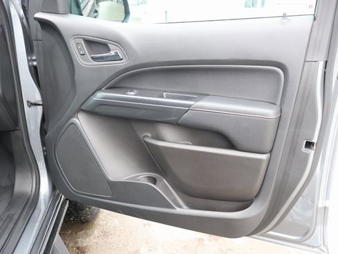 Used 2022 GMC Canyon AT4 image 36